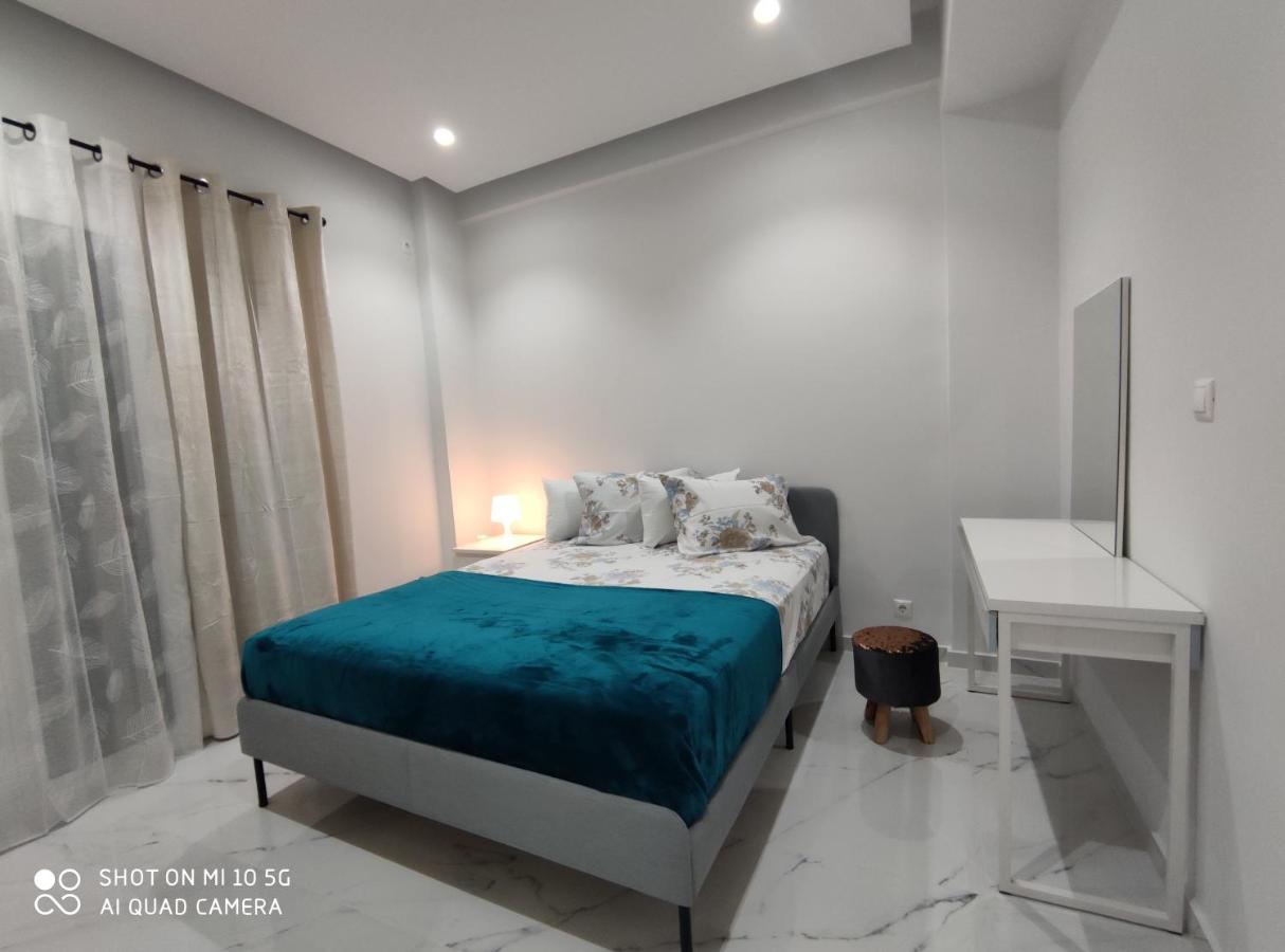 Modern Apartment With A Huge Terrace Атина Екстериор снимка