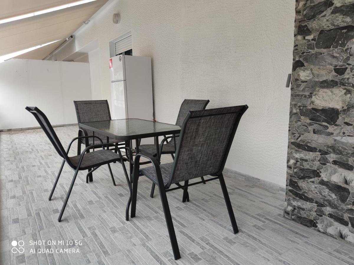 Modern Apartment With A Huge Terrace Атина Екстериор снимка
