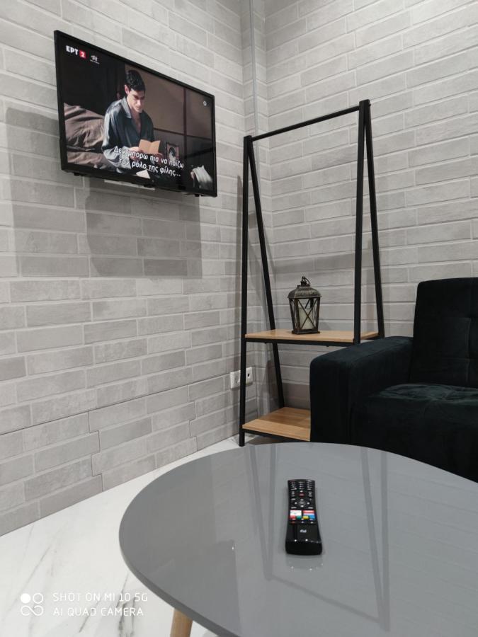 Modern Apartment With A Huge Terrace Атина Екстериор снимка
