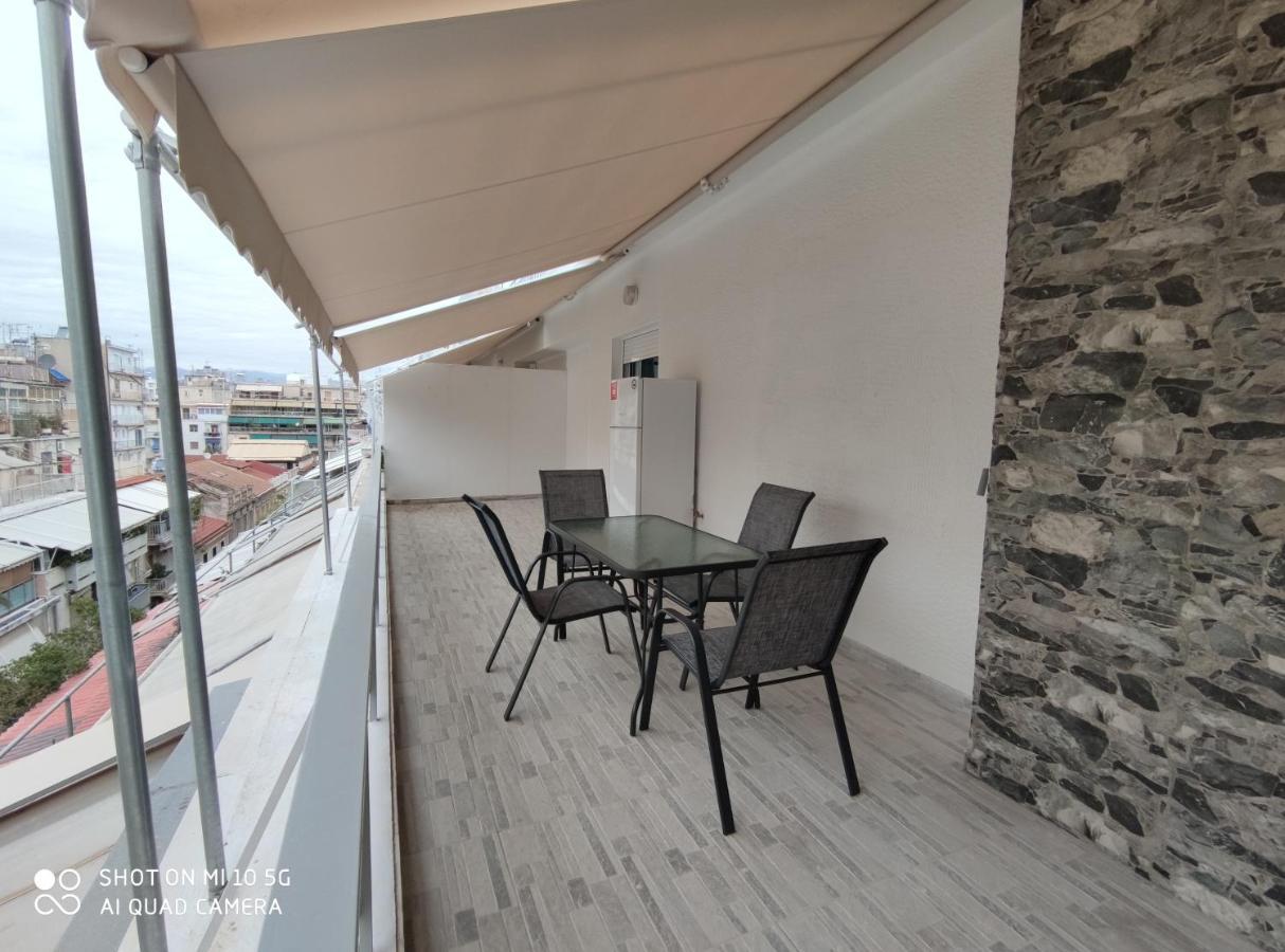 Modern Apartment With A Huge Terrace Атина Екстериор снимка